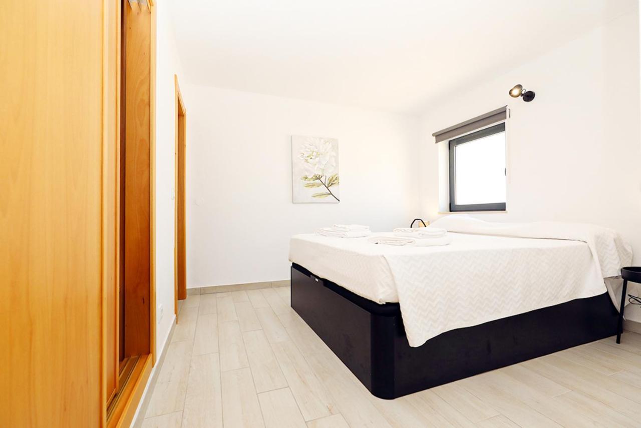 A62 - Cul De Sac Apartment In Lagos Bagian luar foto