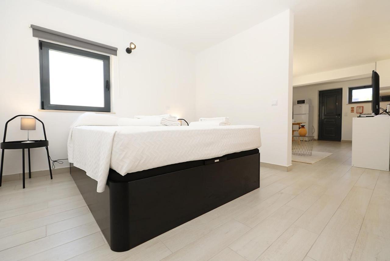 A62 - Cul De Sac Apartment In Lagos Bagian luar foto